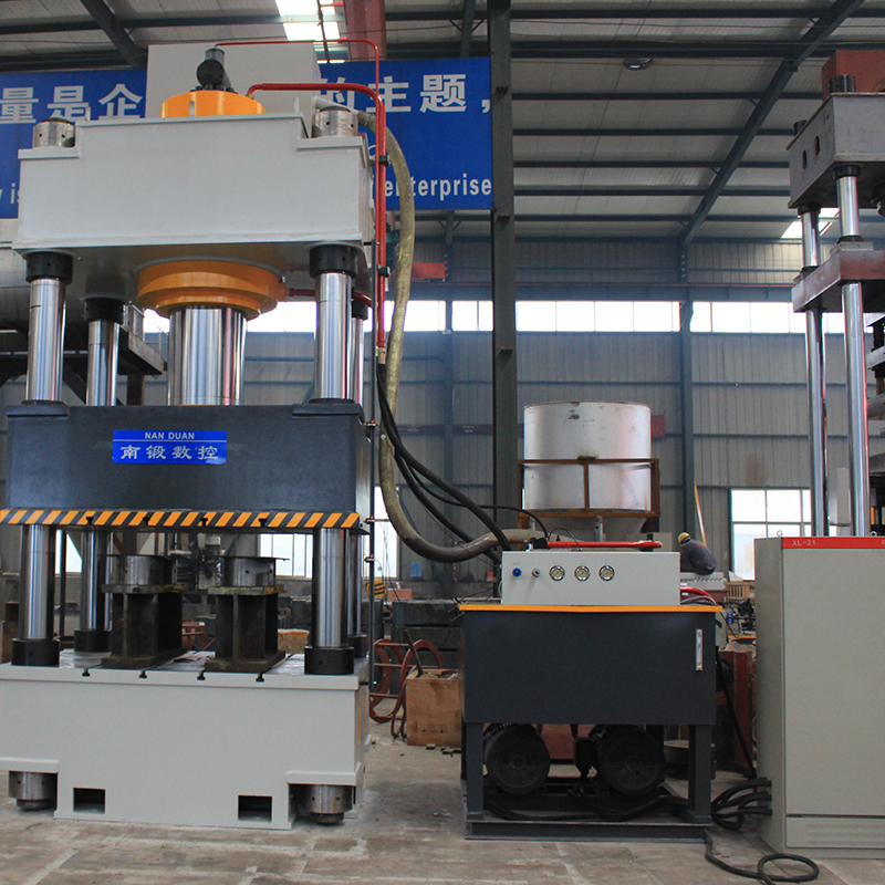 630噸油壓機伺服系統(tǒng)油壓機630t四柱壓力機