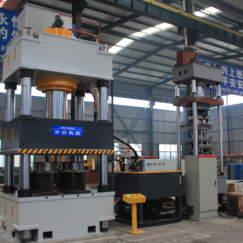 630噸油壓機伺服系統(tǒng)油壓機630t四柱壓力機