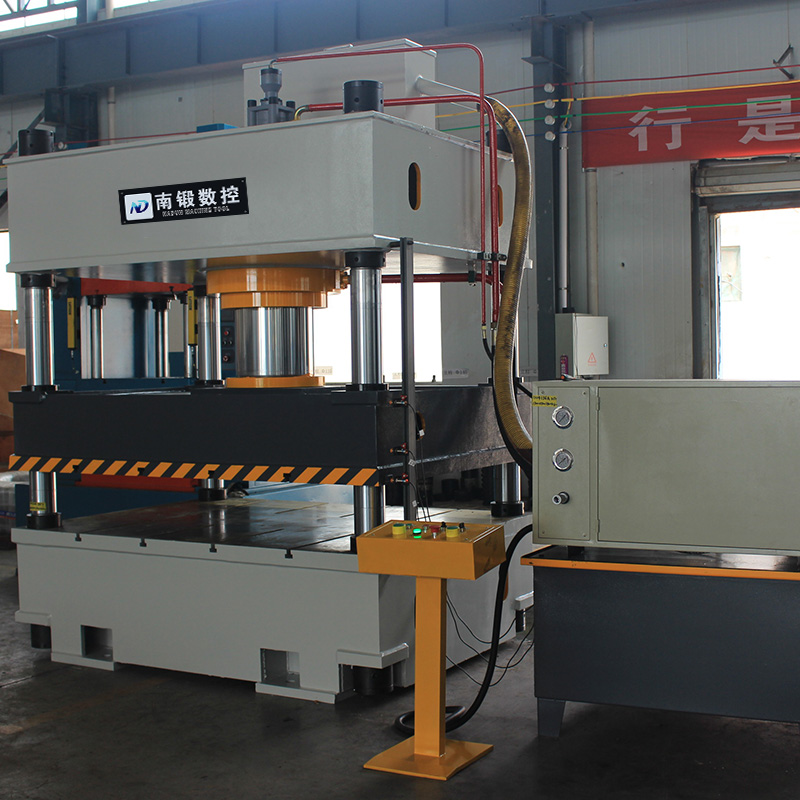 樹(shù)脂井蓋成型油壓機(jī) 315噸四柱油壓機(jī)  復(fù)合材料熱壓機(jī)