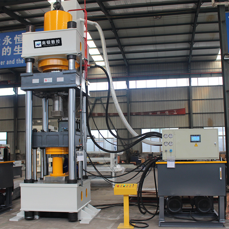 鹽磚機(jī)廠家630噸牛羊舔磚液壓機(jī)礦物鹽營(yíng)養(yǎng)鹽粉末成型油壓機(jī)