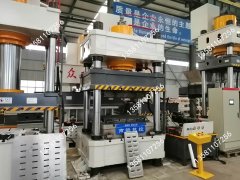 生產(chǎn)不銹鋼地溝蓋板漏水箅子什么機(jī)器設(shè)備效率高？