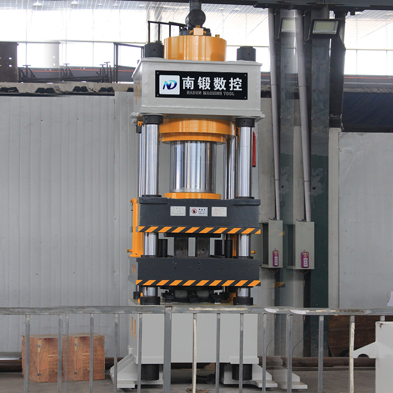 630T牛羊舔磚成型油壓機，鹽磚成型油壓機一出二