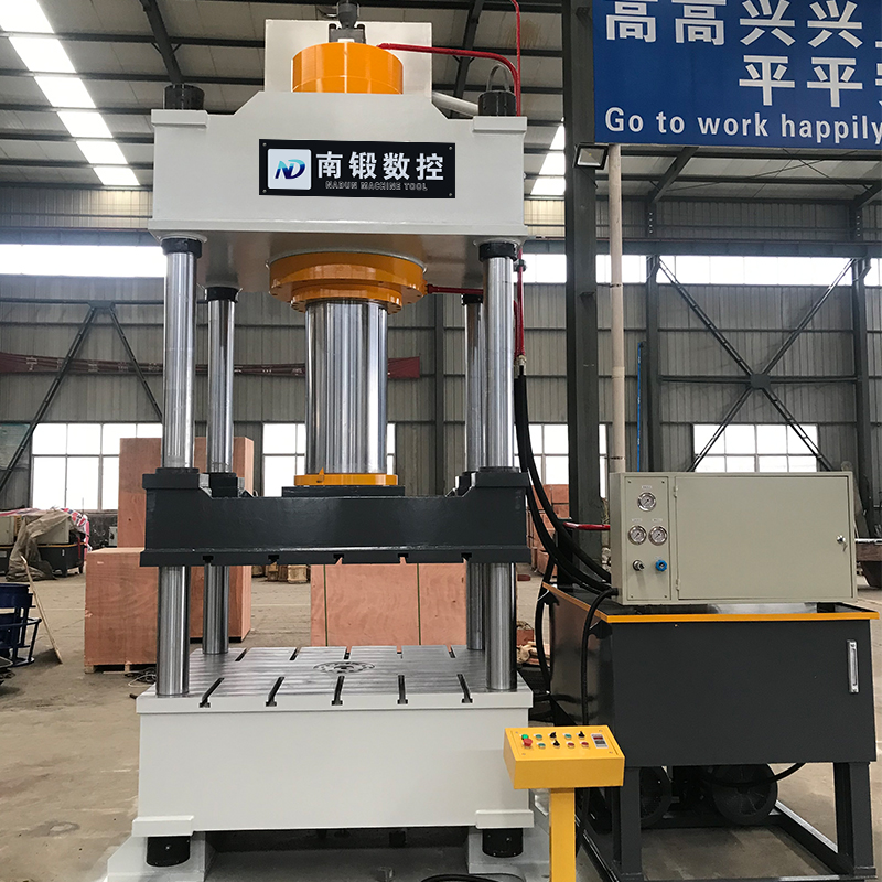 500T三梁四柱油壓機，500噸常規(guī)油壓機