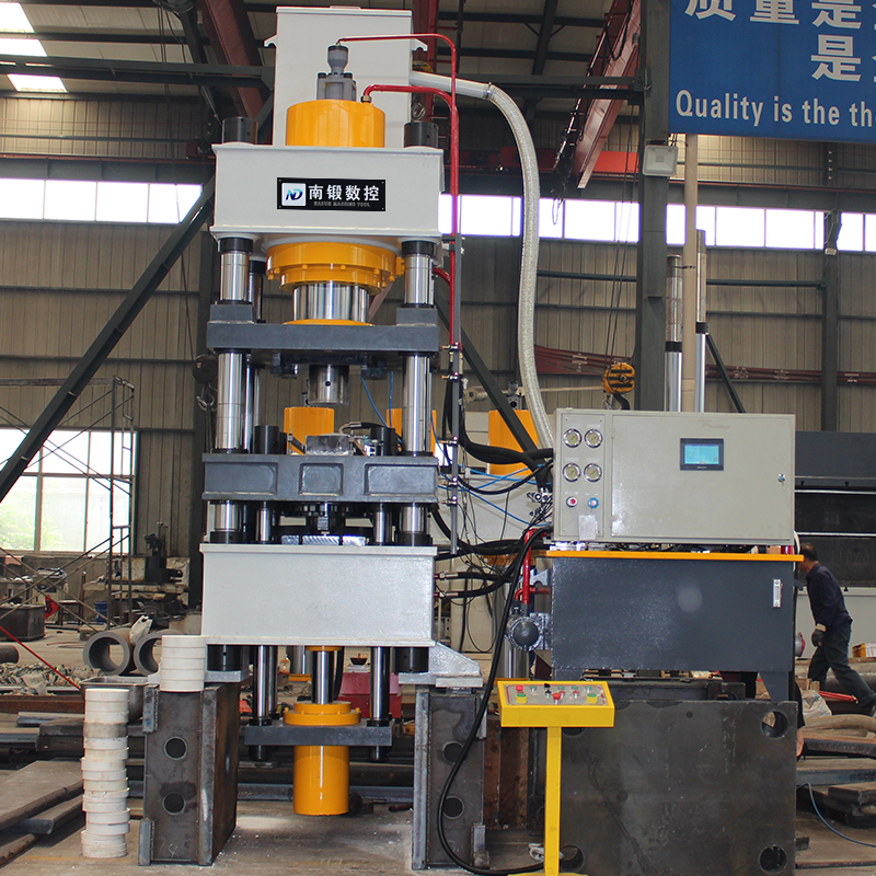 牛羊舔磚機(jī)廠家液壓機(jī)廠家滕州南鍛數(shù)控 牛羊舔磚機(jī)廠家液壓機(jī)廠家滕州南鍛數(shù)控